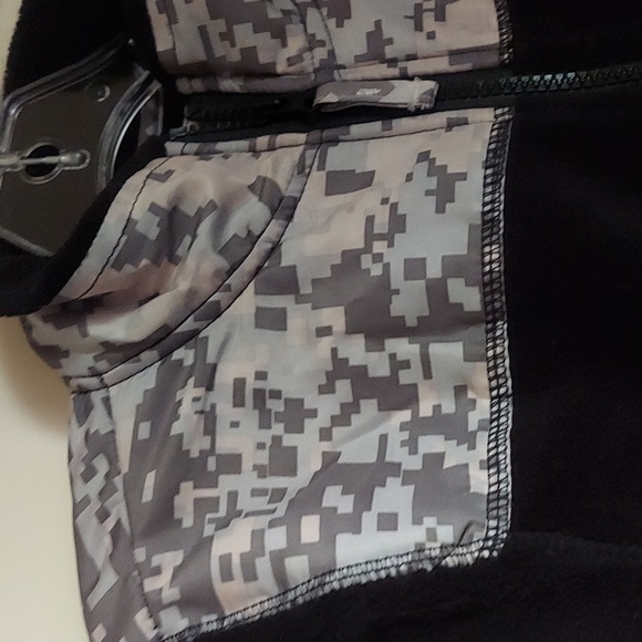 SALE‼️ Girl's jacket - Picture 3 of 5